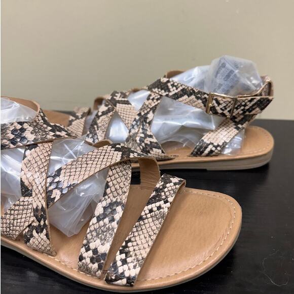 Women Size 8 Tan Black Brown Vacation Boho Snakeskin Greeway Strappy Flat Sandal - Picture 3 of 12